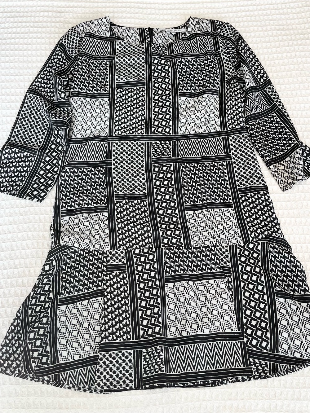 Collective Concepts Black & White Geometric Patchwork Dress medium